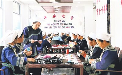 “三力驱动”助推民族特色村寨与乡村旅游融合发展